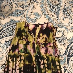 Sleeveless chiffon top.